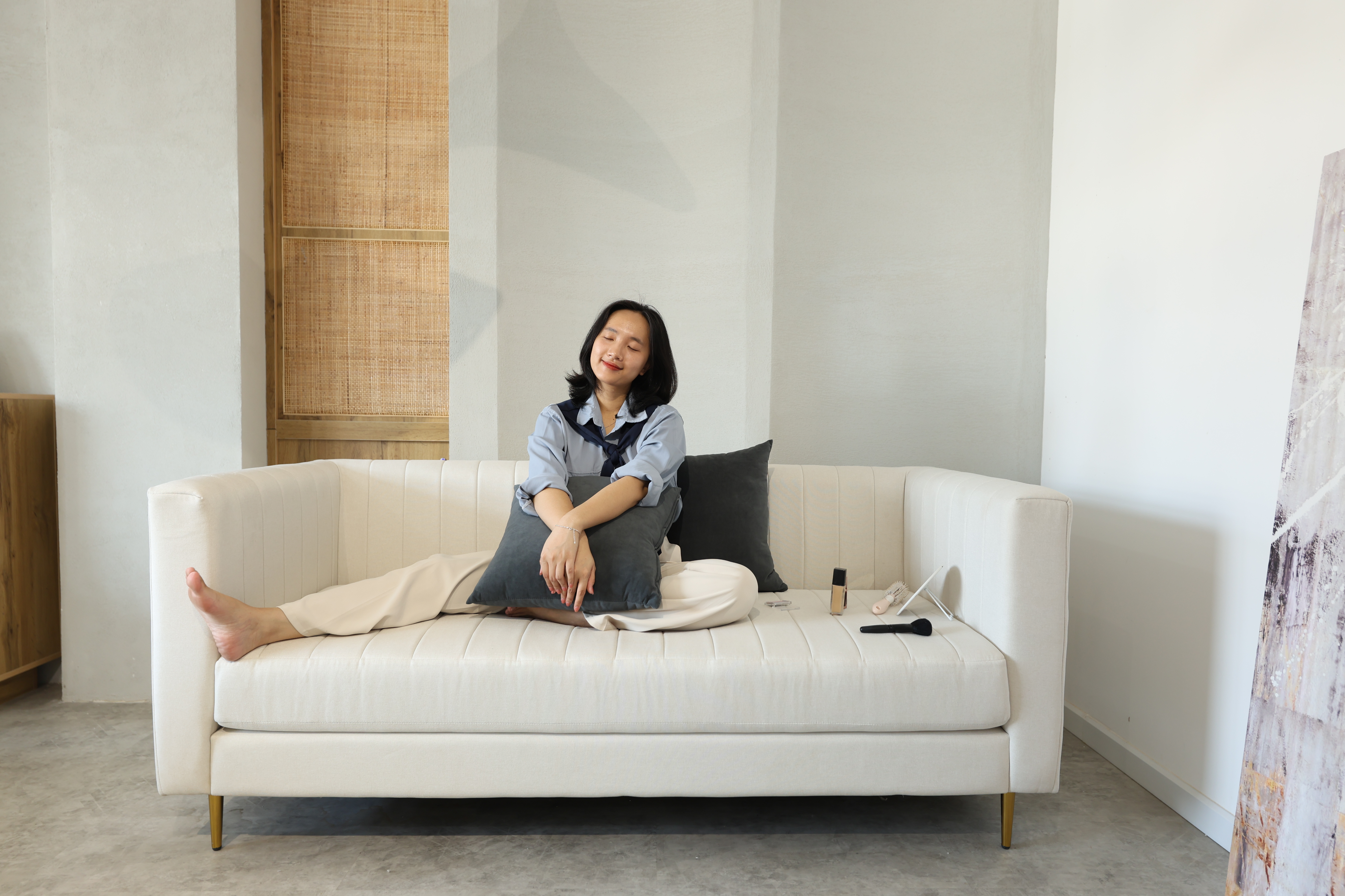 Ghế Sofa Verne - Amicie nhỏ gọn hợp thời đại