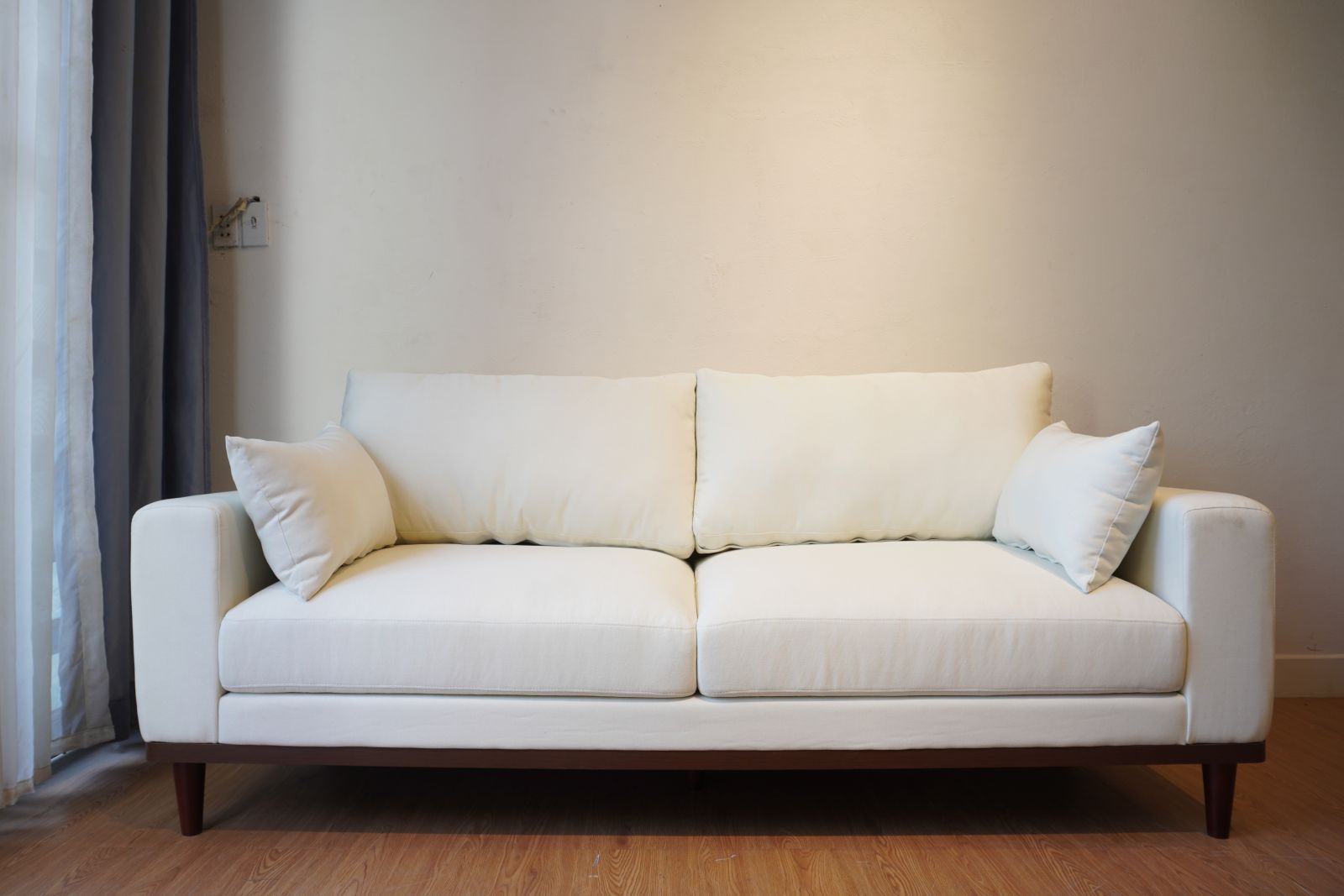 Sofa băng Russo chung cư hiện đại sang trọng