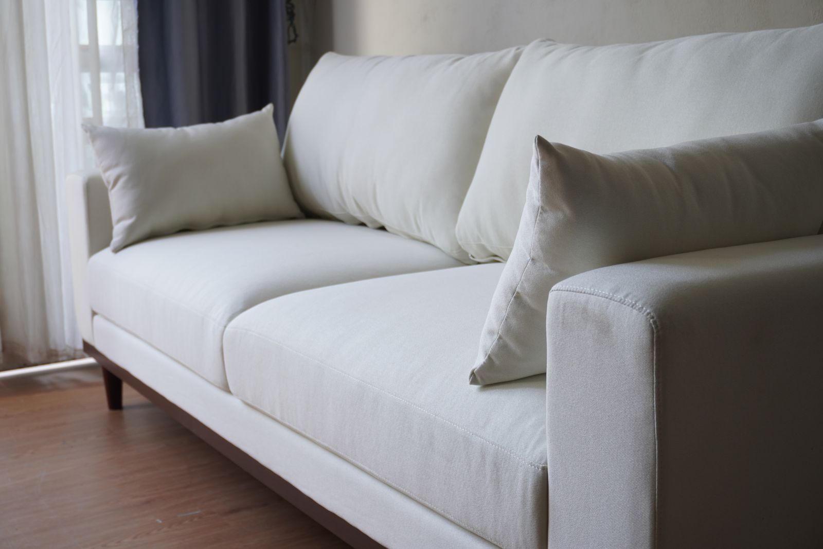 Sofa băng Russo chung cư hiện đại sang trọng